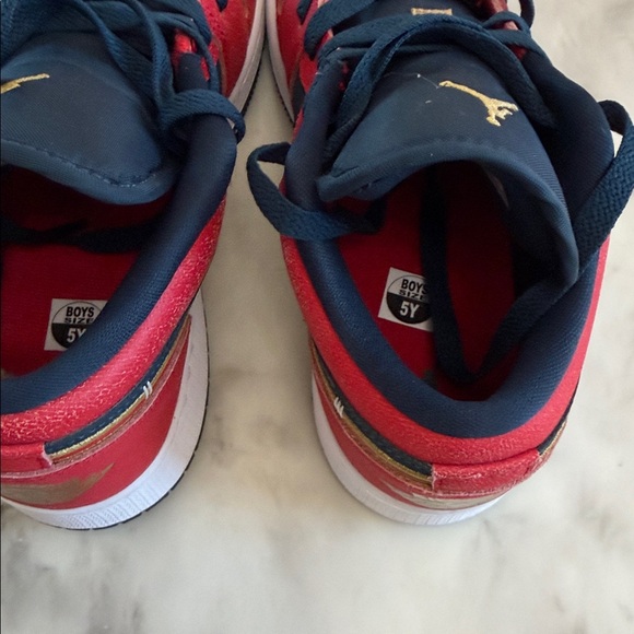 Jordan Kids Red and Navy Sneakers - Picture 4 of 4